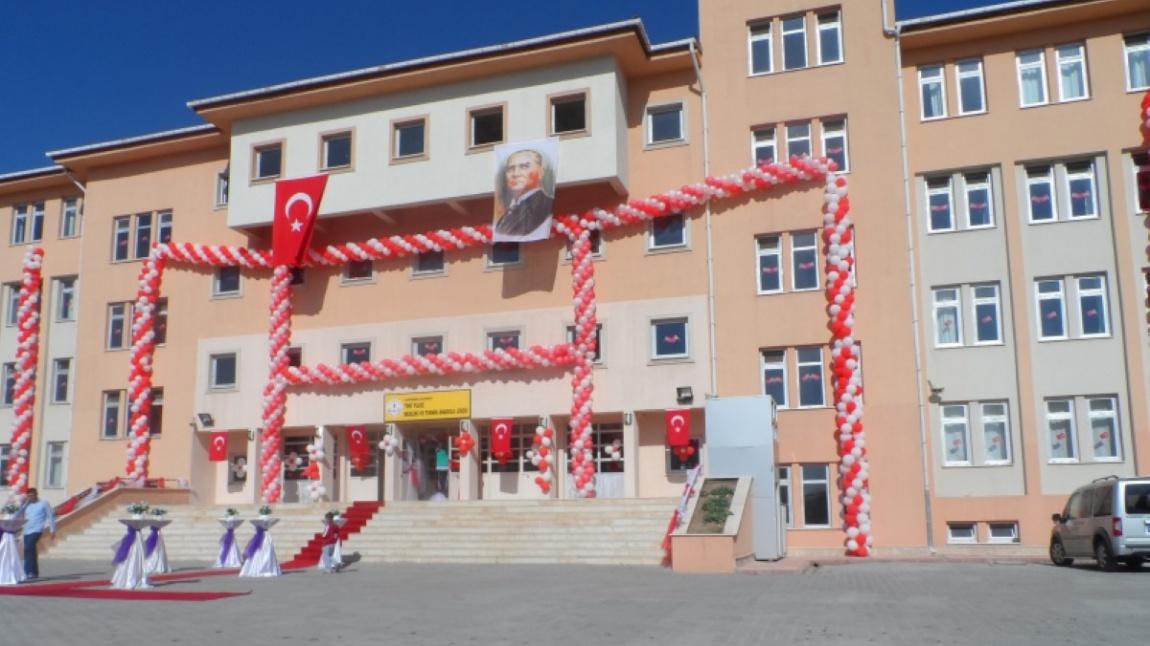 TOKİ Yıldız Mesleki ve Teknik Anadolu Lisesi Fotoğrafı